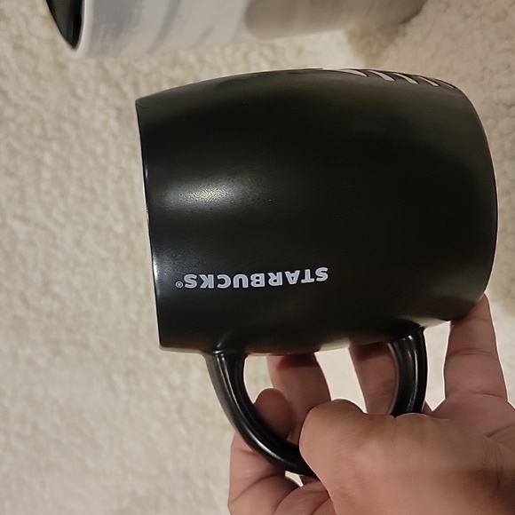 Starbucks Black Mug - Picture 3 of 5